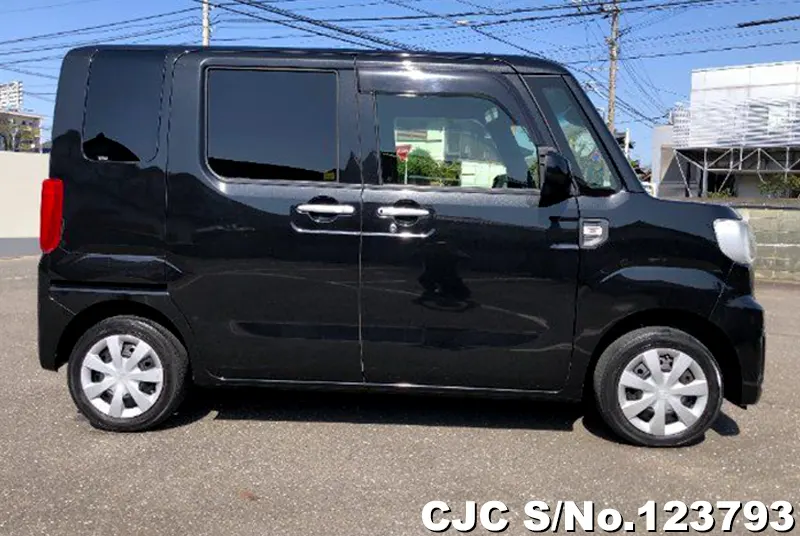 2017 Daihatsu / Hijet Stock No. 123793