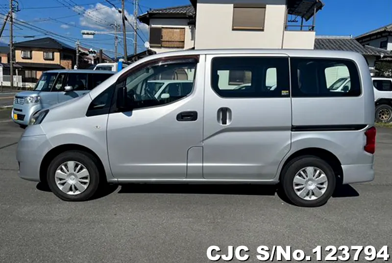 2017 Nissan / NV200 Stock No. 123794