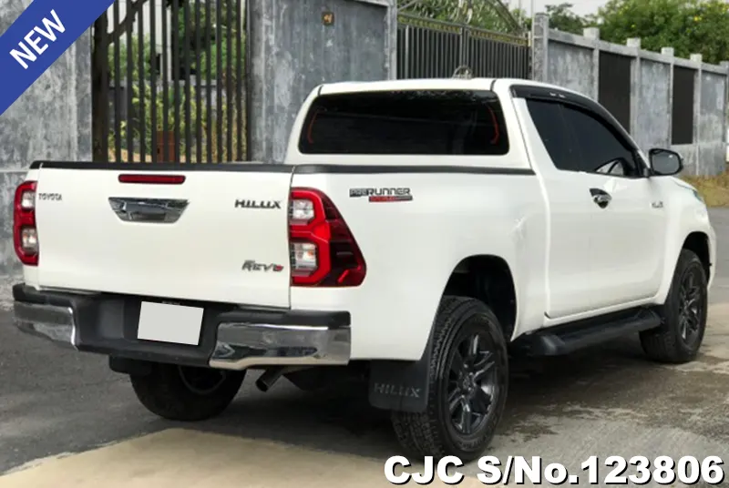 2022 Toyota / Hilux / Revo Stock No. 123806