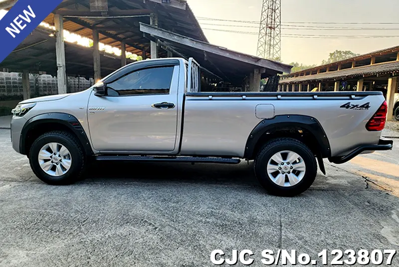 2020 Toyota / Hilux / Revo Stock No. 123807