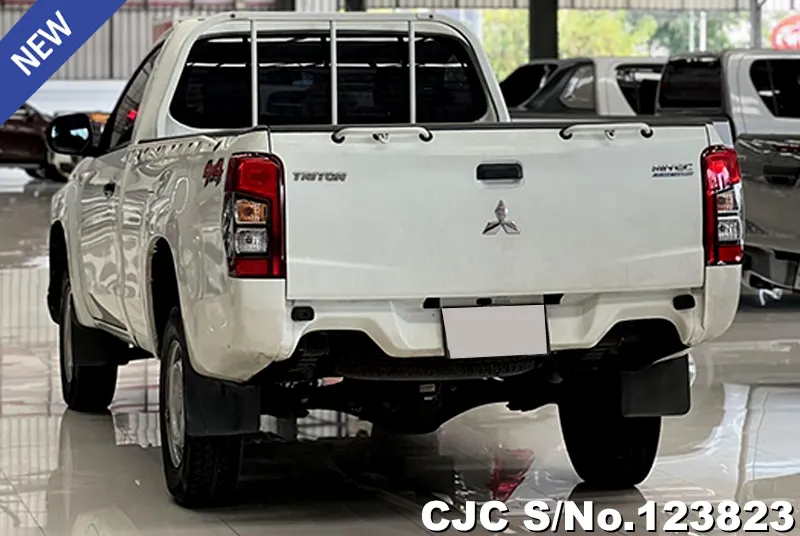 Mitsubishi Triton in White for Sale Image 1