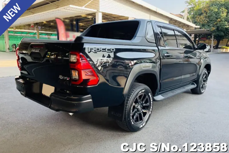 Toyota Hilux in Black for Sale Image 2