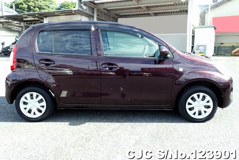 2016 Toyota / Passo Stock No. 123901