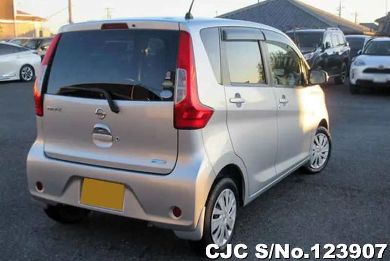 2015 Nissan / Dayz Stock No. 123907