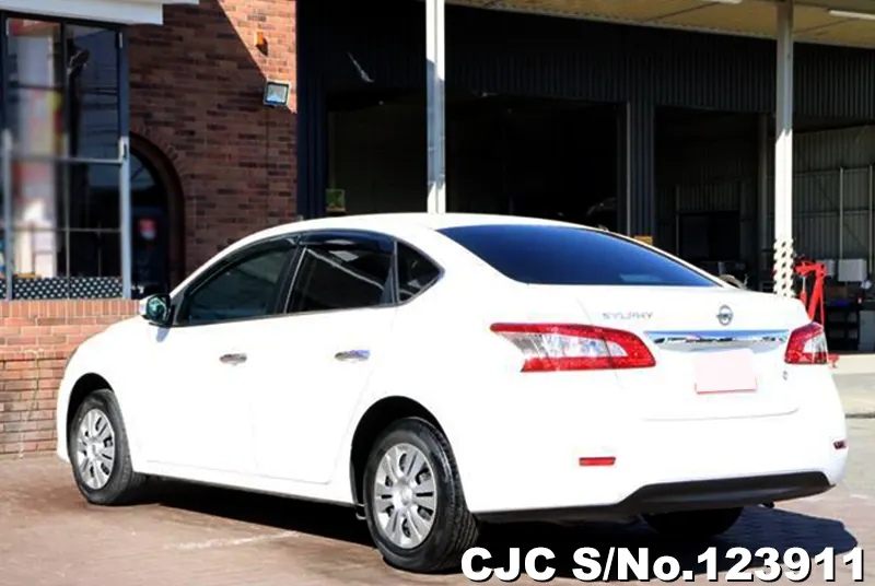 2015 Nissan / Bluebird Sylphy Stock No. 123911