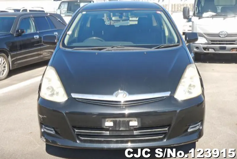 2005 Toyota / Wish Stock No. 123915