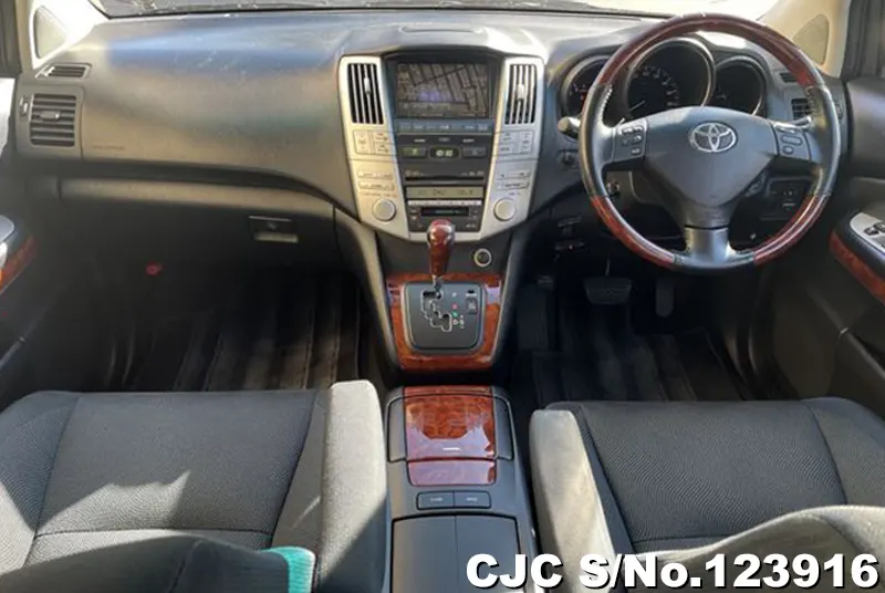 2009 Toyota / Harrier Stock No. 123916