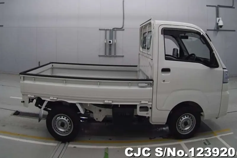 2023 Daihatsu / Hijet Stock No. 123920