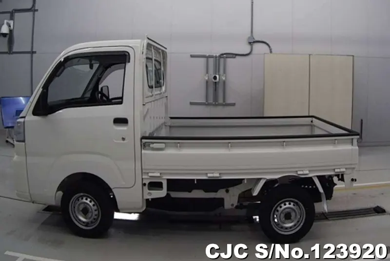 2023 Daihatsu / Hijet Stock No. 123920