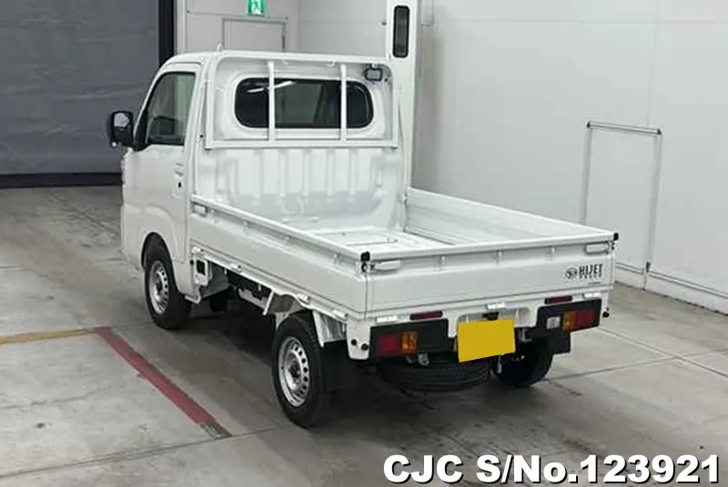 2024 Daihatsu / Hijet Stock No. 123921