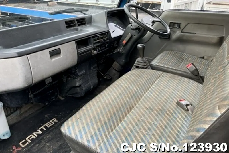 1995 Mitsubishi / Canter Stock No. 123930