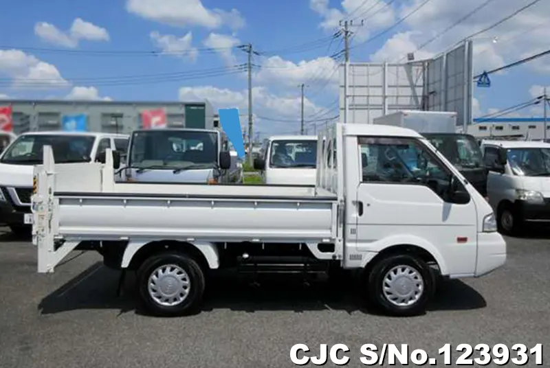 2016 Mazda / Bongo Stock No. 123931