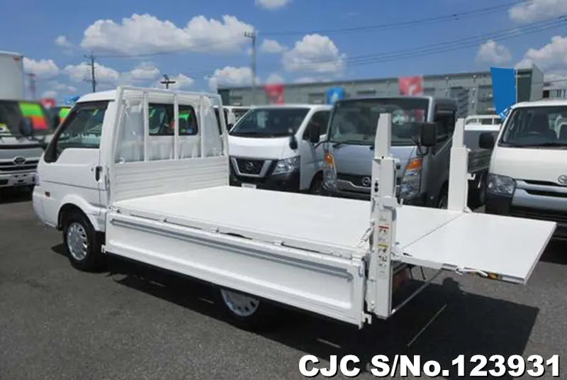 2016 Mazda / Bongo Stock No. 123931