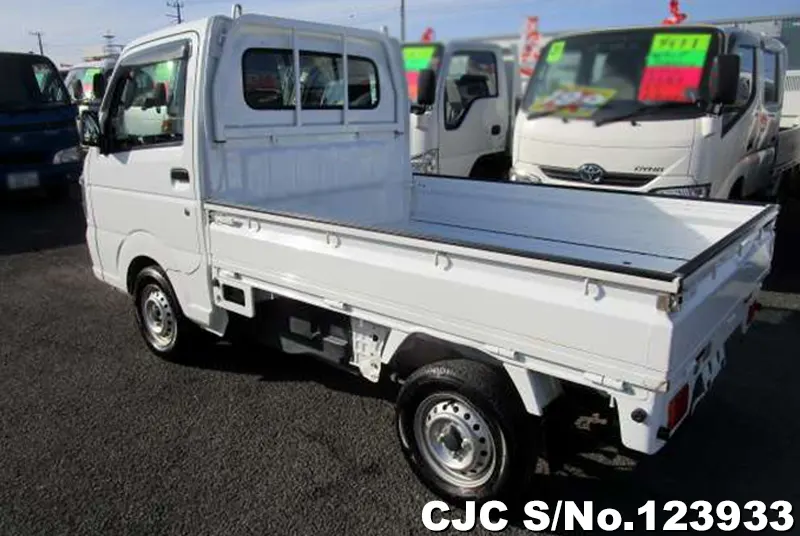 2017 Suzuki / Carry Stock No. 123933