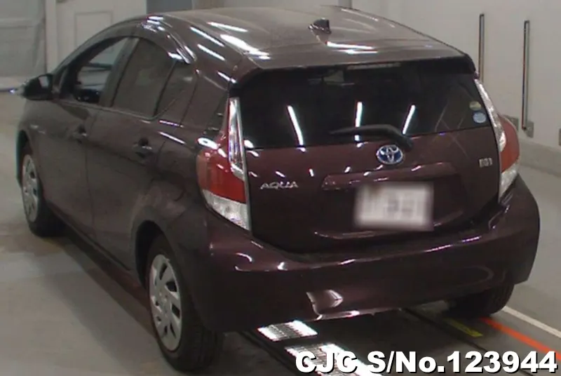 2015 Toyota / Aqua Stock No. 123944