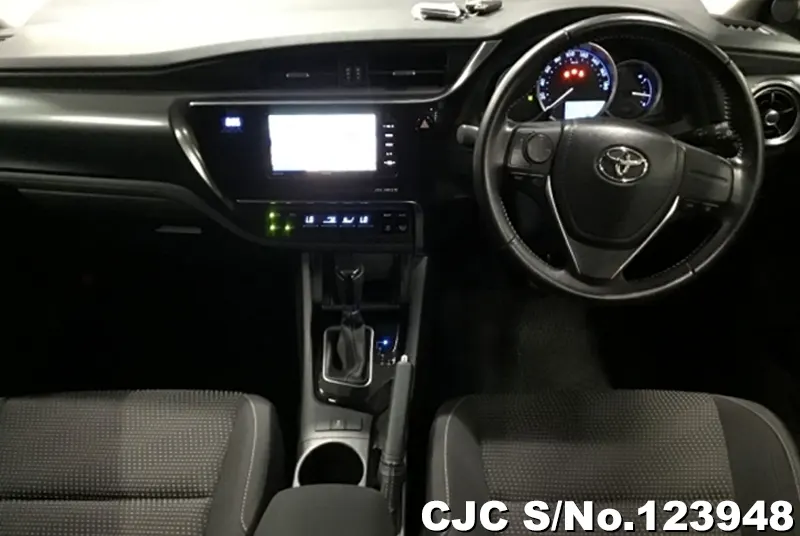 2015 Toyota / Auris Stock No. 123948