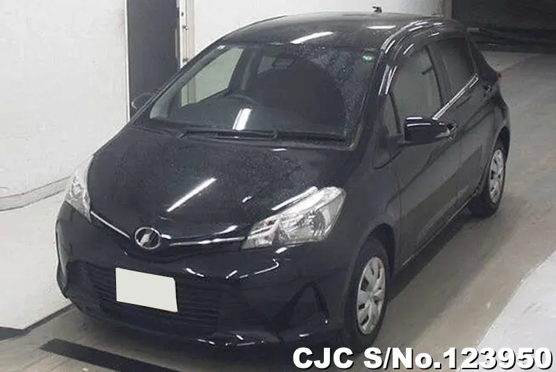 2015 Toyota / Vitz Stock No. 123950