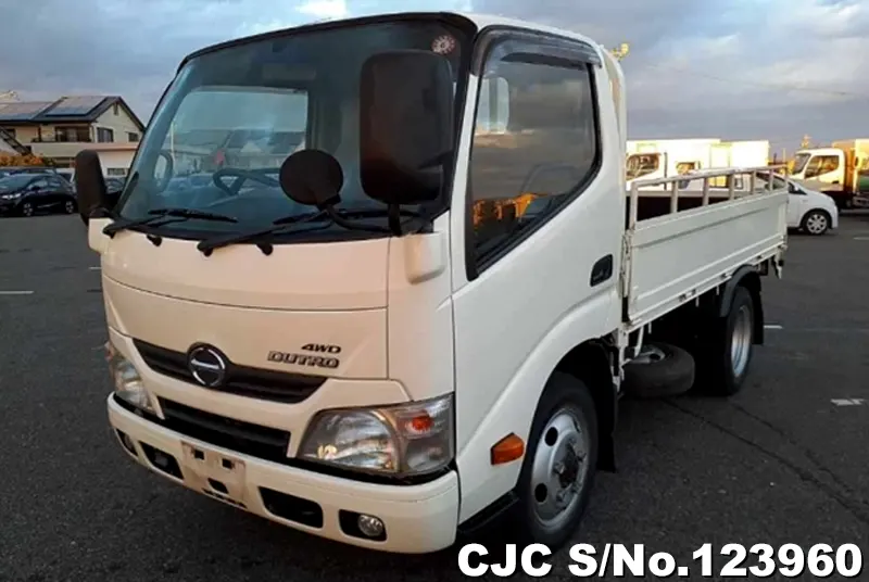 2015 Hino / Dutro Stock No. 123960