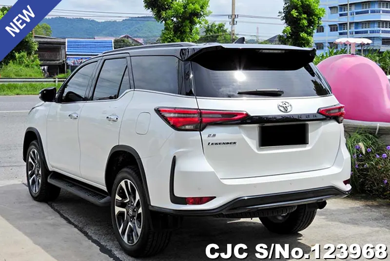 2020 Toyota / Fortuner Stock No. 123968