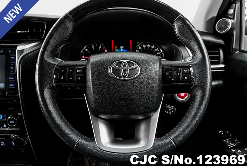 2016 Toyota / Fortuner Stock No. 123969