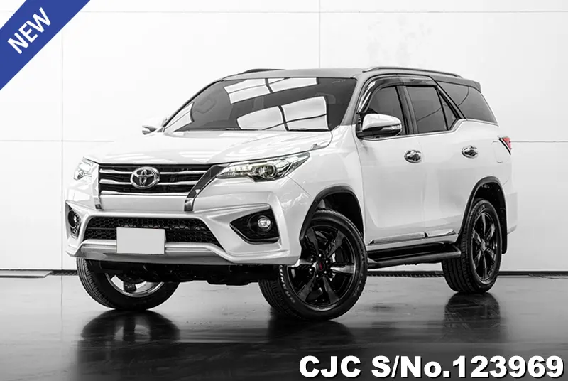 2016 Toyota / Fortuner Stock No. 123969