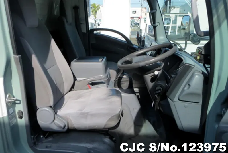 2015 Isuzu / Elf Stock No. 123975