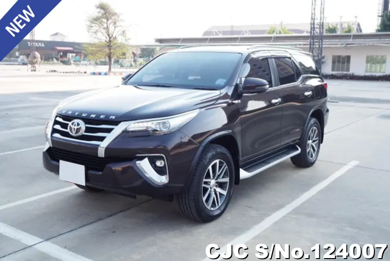 2018 Toyota / Fortuner Stock No. 124007