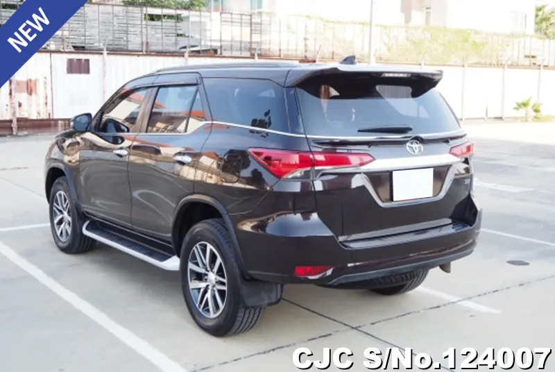 2018 Toyota / Fortuner Stock No. 124007