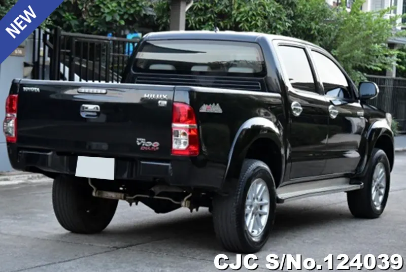 Toyota Hilux in Black for Sale Image 2