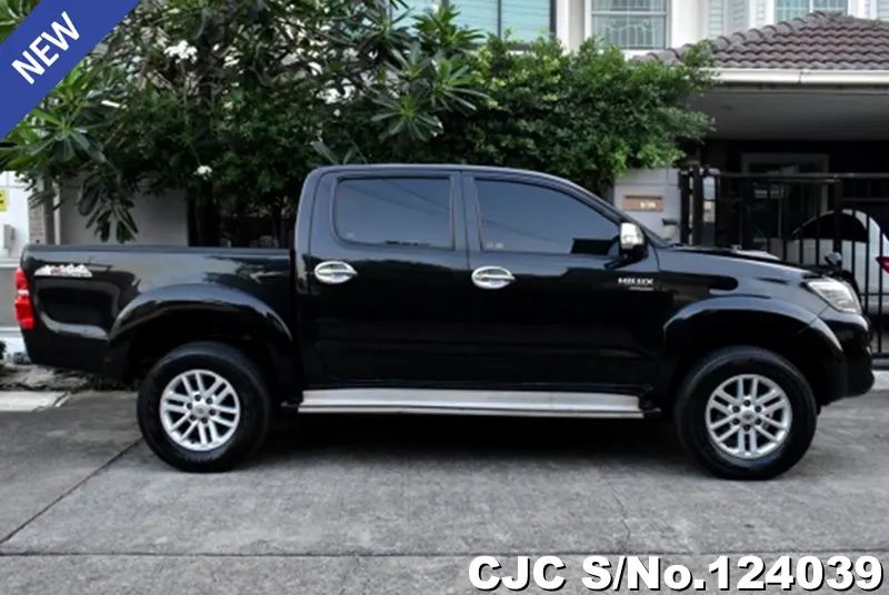 Toyota Hilux in Black for Sale Image 5