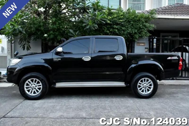 Toyota Hilux in Black for Sale Image 6