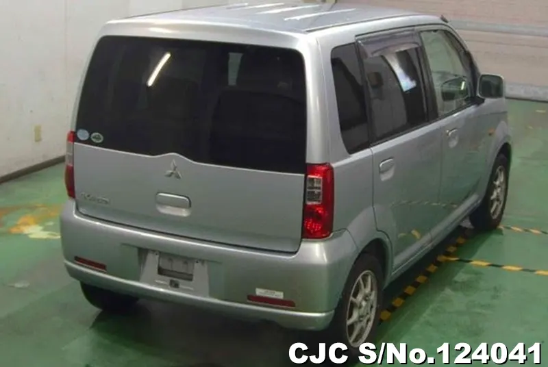 2005 Mitsubishi / Ek Wagon Stock No. 124041