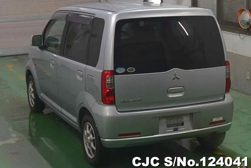 2005 Mitsubishi / Ek Wagon Stock No. 124041