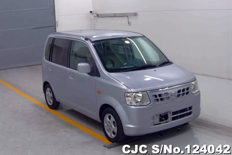 2010 Nissan / Otti Stock No. 124042