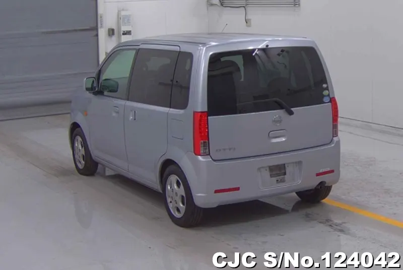 2010 Nissan / Otti Stock No. 124042