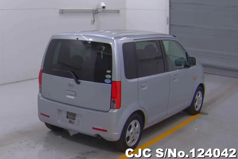 2010 Nissan / Otti Stock No. 124042