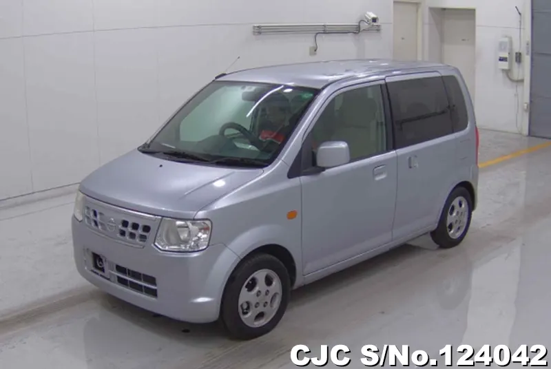 2010 Nissan / Otti Stock No. 124042