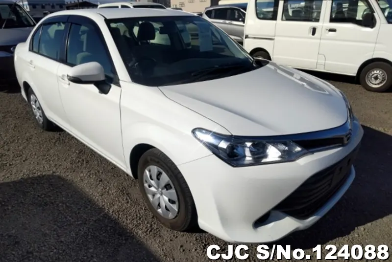 2015 Toyota / Corolla Axio Stock No. 124088