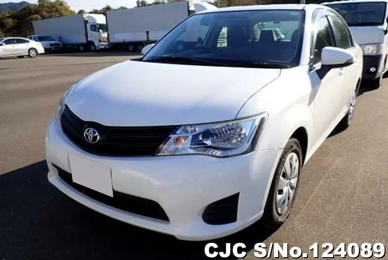 2015 Toyota / Corolla Axio Stock No. 124089