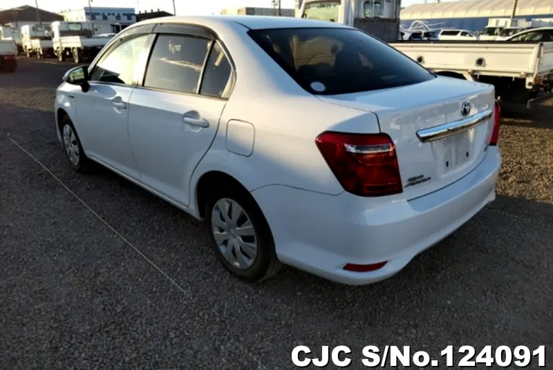 2015 Toyota / Corolla Axio Stock No. 124091