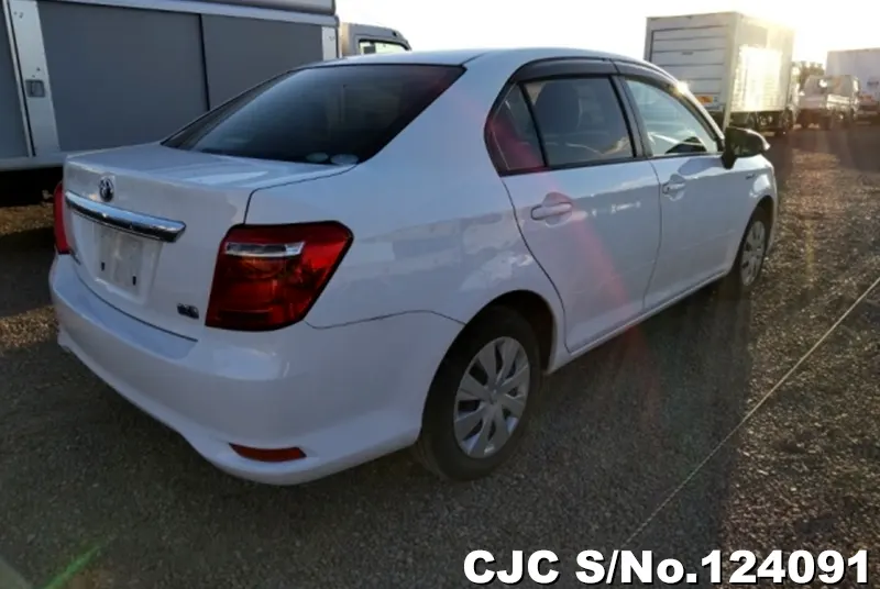 2015 Toyota / Corolla Axio Stock No. 124091