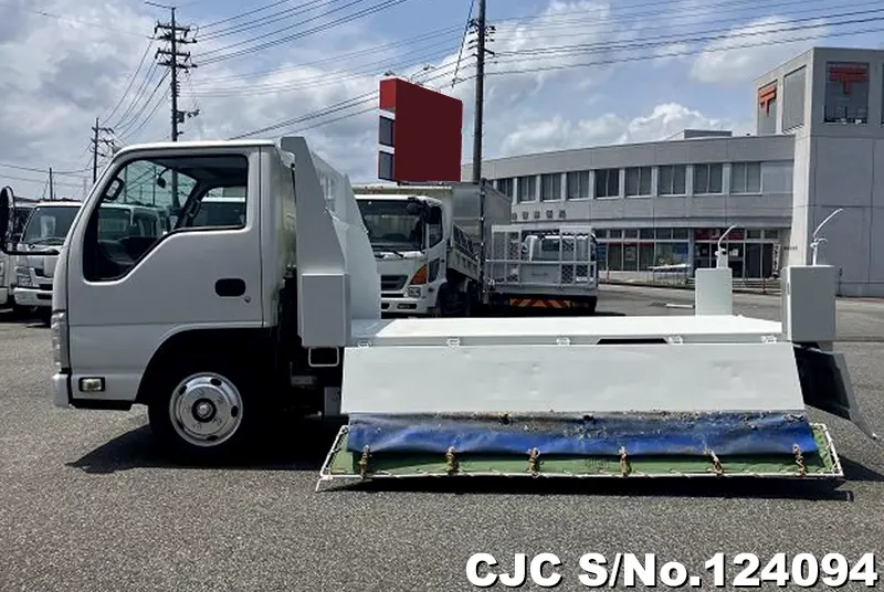 2017 Isuzu / Elf Stock No. 124094