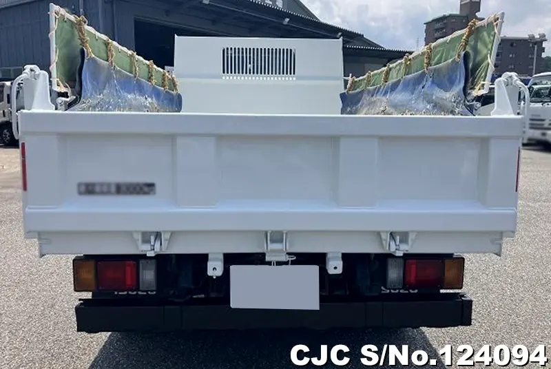 2017 Isuzu / Elf Stock No. 124094