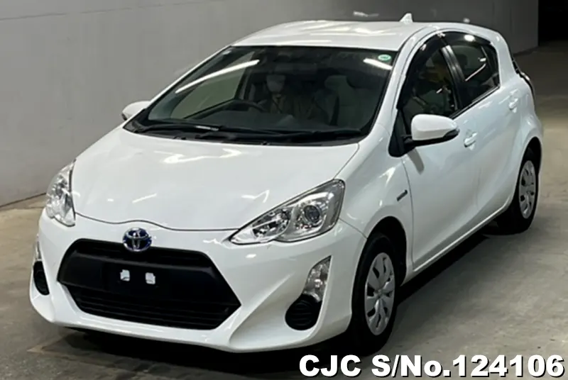 2015 Toyota / Aqua Stock No. 124106