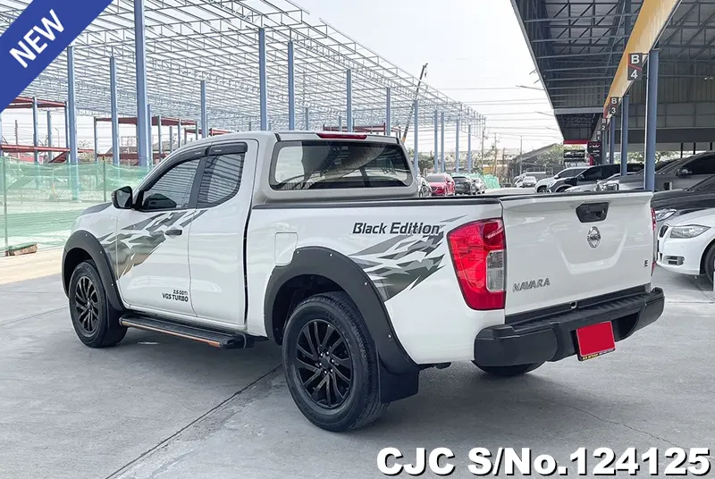 2020 Nissan / Navara Stock No. 124125