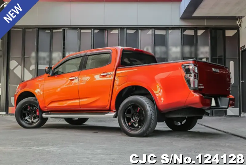 Isuzu D-Max in Orange for Sale Image 1