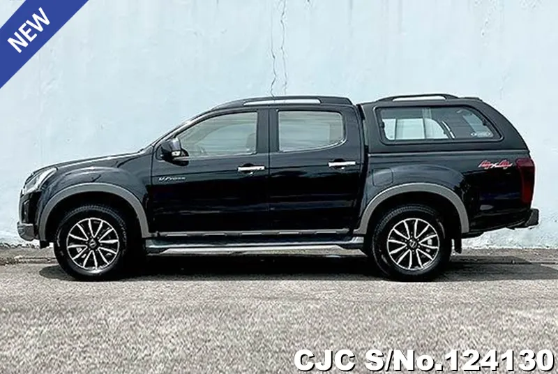 Isuzu D-Max in Black for Sale Image 4