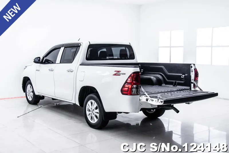 2021 Toyota / Hilux / Revo Stock No. 124148