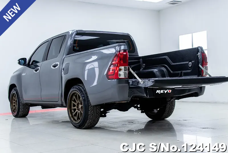 2022 Toyota / Hilux / Revo Stock No. 124149