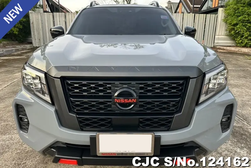 Nissan Navara in Stealth Grey for Sale Image 4